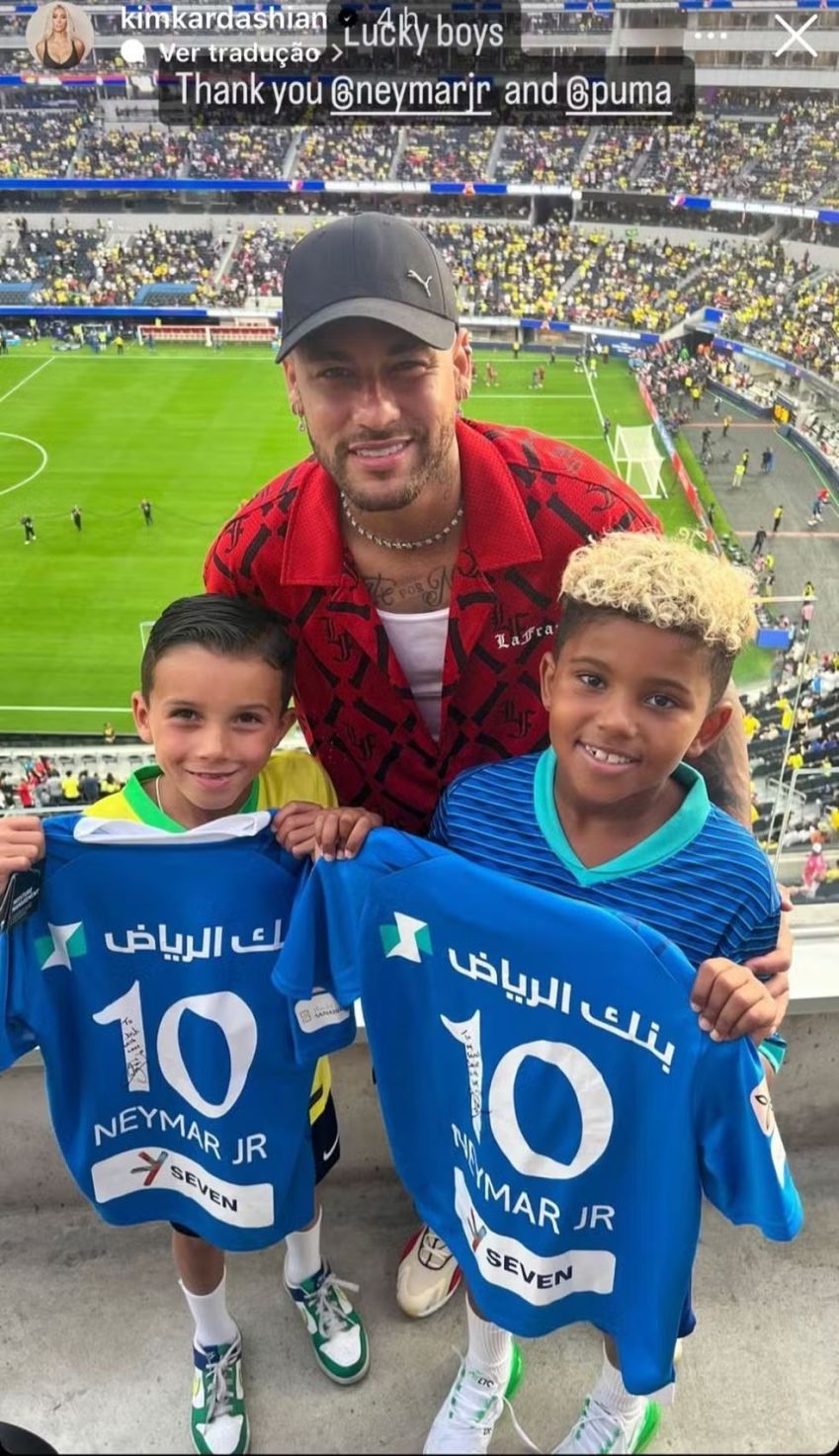 Kim Kardashian publica foto do filho com amigo e Neymar, no SoFi Stadium em Los Angeles, nos Estados Unidos / Reprodução/Instagram