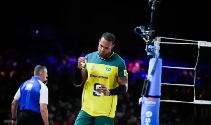 Leal comemora ponto em jogo do Brasil contra Polônia na VNL