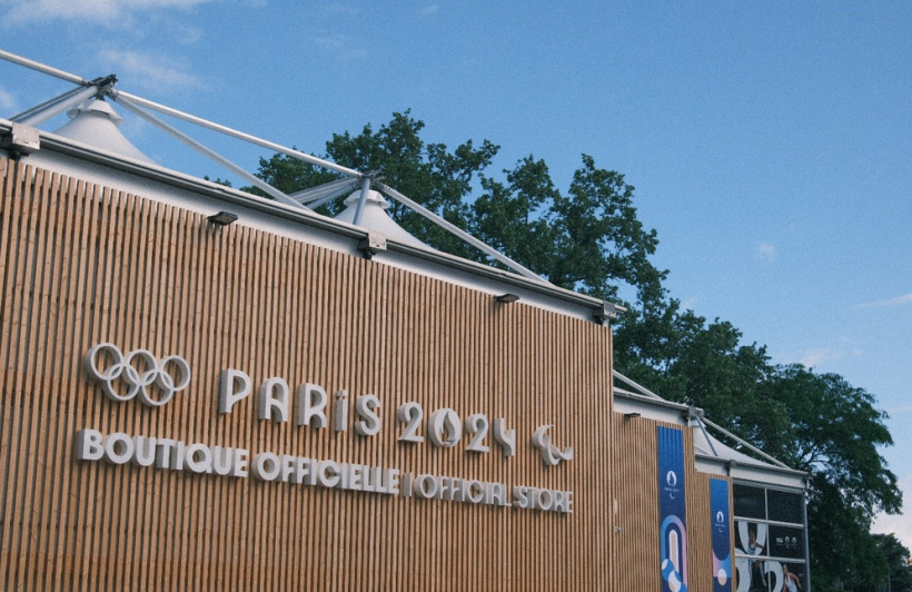 Loja oficial de Paris 2024, na capital francesa