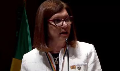 MAGDA CHAMBRIARD POSSE