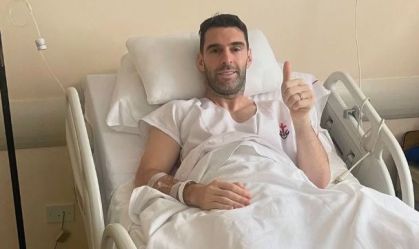 Ex-Corinthians está internado com anemia grave e sangramento intestinal; veja