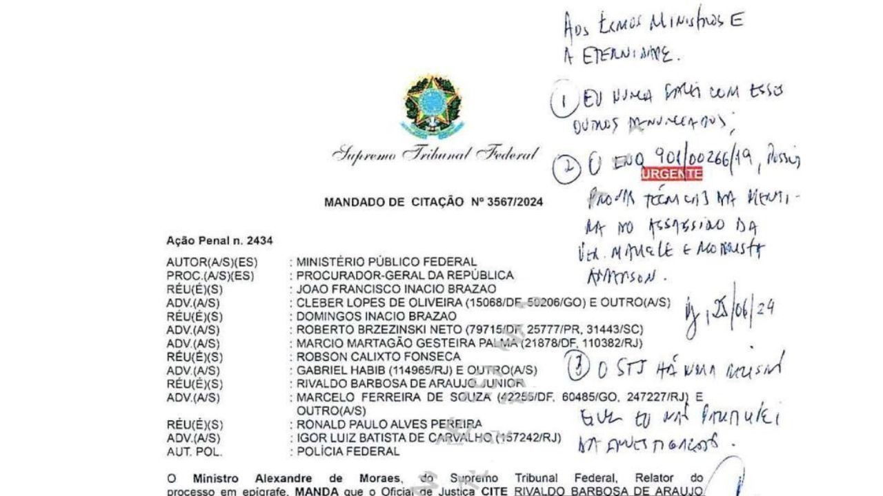 Recado de Rivaldo Barbosa foi escrito à mão / CNN