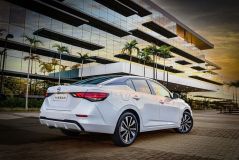 Nissan Sentra Exclusive 2025