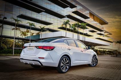 Nissan Sentra Exclusive 2025