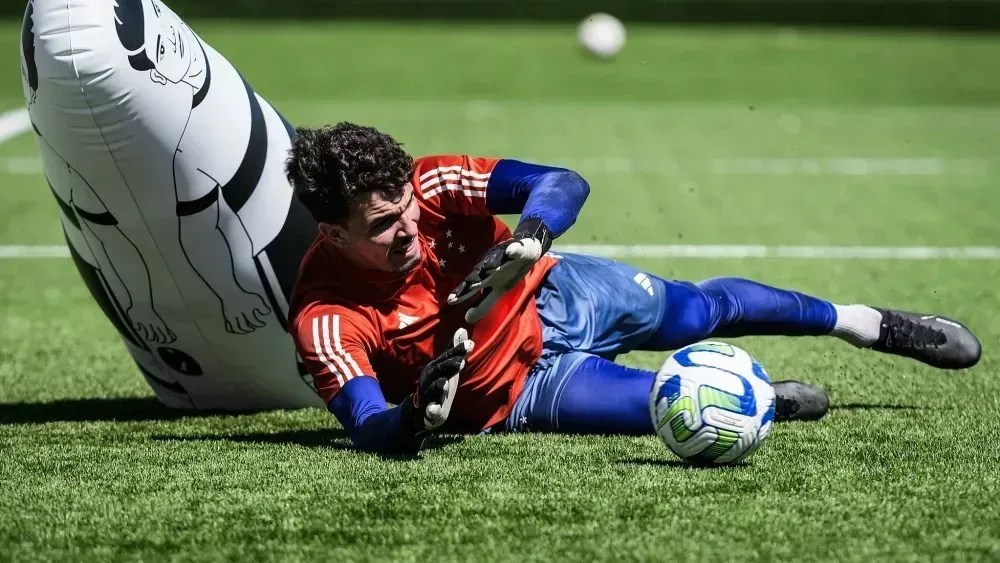 Otavio em treinamento na Toca da Raposa II