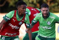 Elenco do Palmeiras se reapresenta em meio a incertezas; time quer argentino
