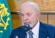 Lula busca reação coletiva de países latino-americanos contra tentativa de golpe na Bolívia