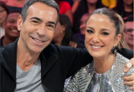 Helô Pinheiro ganha homenagem com Cesar Tralli cantando "Garota de Ipanema"
