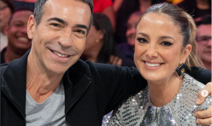 Helô Pinheiro ganha homenagem com Cesar Tralli cantando "Garota de Ipanema"