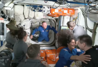 Nasa divulga 1ª foto da tripulação da Starliner em estação espacial