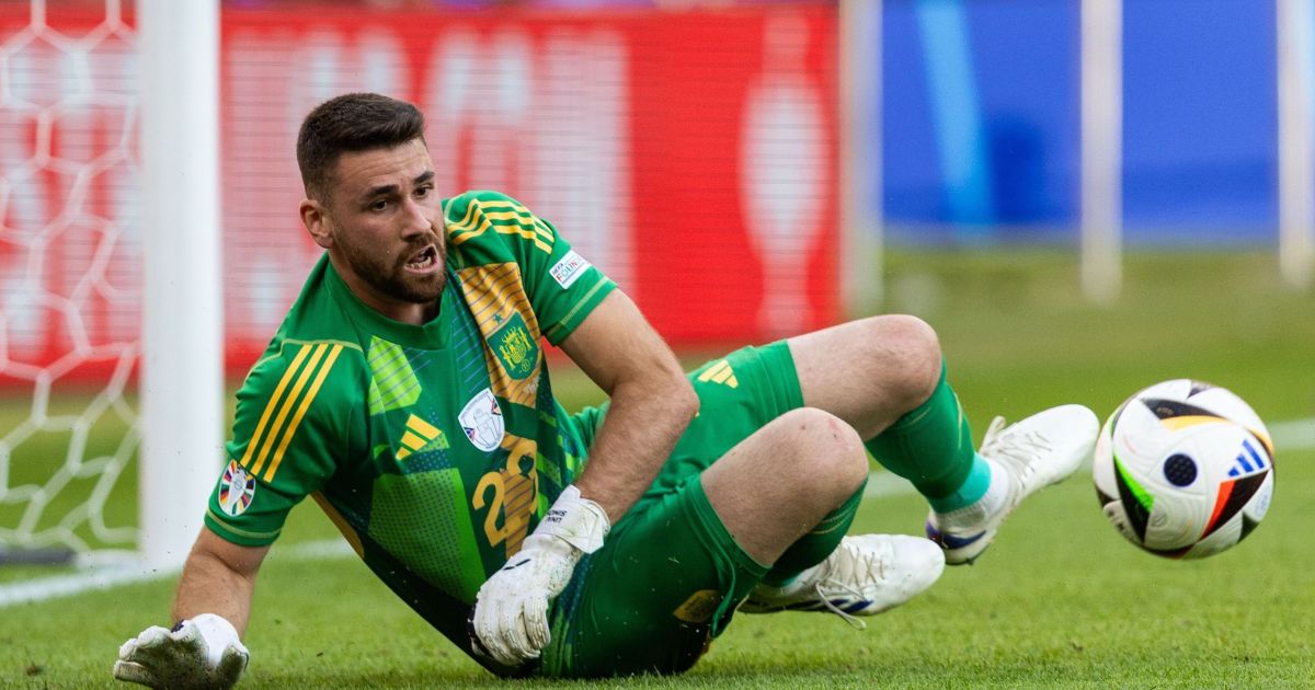 Goleiro da Espanha cutuca Cristiano Ronaldo: “Não tem mesmo ritmo de antes”