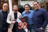 Vasco anuncia ídolo como novo diretor; veja
