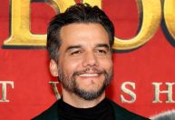 "The Last Day": Wagner Moura estrela filme com Alicia Vikander, diz site