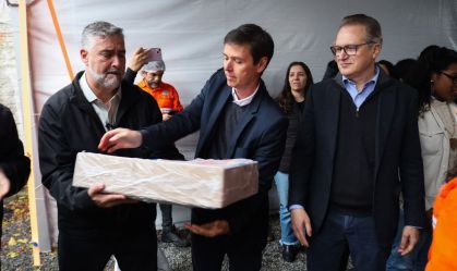 Cerimônia de entrega contou com a presença do CEO global da Companhia, Gilberto Tomazoni, e do presidente da Seara, João Campos, além do ministro extraordinário para Apoio à Reconstrução do Rio Grande do Sul, Paulo Pimenta