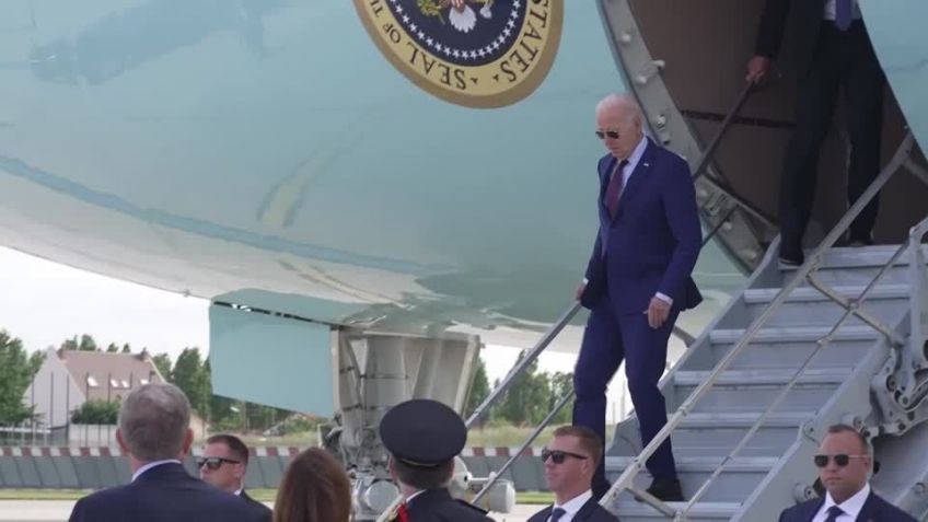 Presidente dos Estados Unidos, Joe Biden, desembarca na França para encontro com Macron / Reprodução/Reuters
