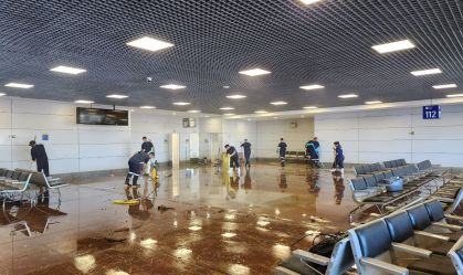 Após trabalhos de limpeza, Aeroporto Salgado Filho pode reabrir em outubro no RS