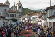 Minas Gerais movimenta R$ 5 bilhões por ano em turismo da fé, diz governo estadual