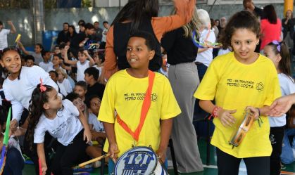 Escolas públicas brasileiras são finalistas em prêmio de "melhores do mundo"