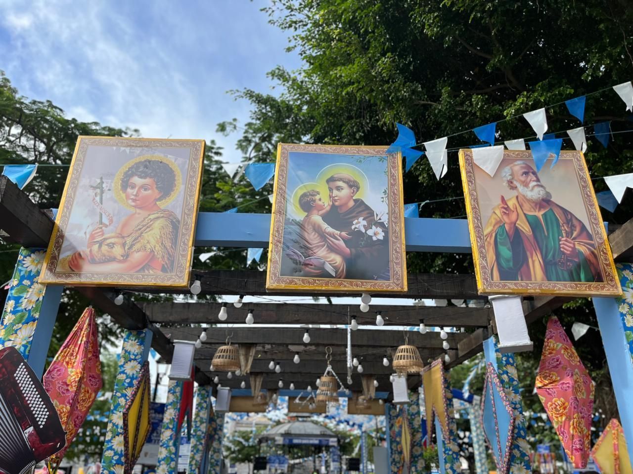 No mês de junho, além do São João, outros santos também são celebrados: Santo Antônio, no dia 13 e São Pedro, no dia 29
