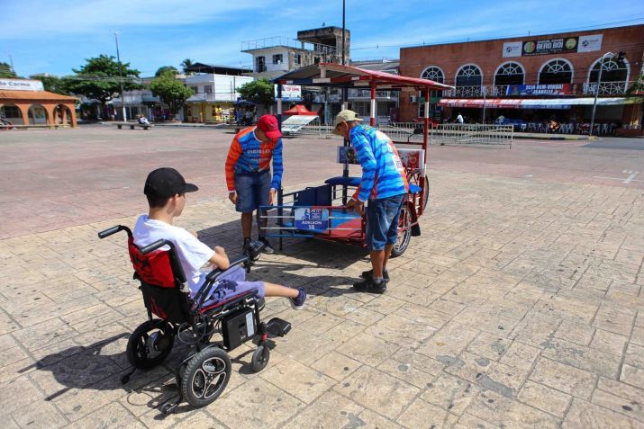 Parintins 2024: conheça os triciclos, principal meio transporte que encanta turistas na ilha / Mauro Neto/ Secom