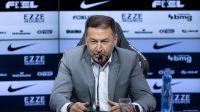 Presidente do Corinthians pede expulsão de ex-diretor financeiro; entenda
