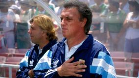 Alfio Basile venceu duas Copas América com a Argentina