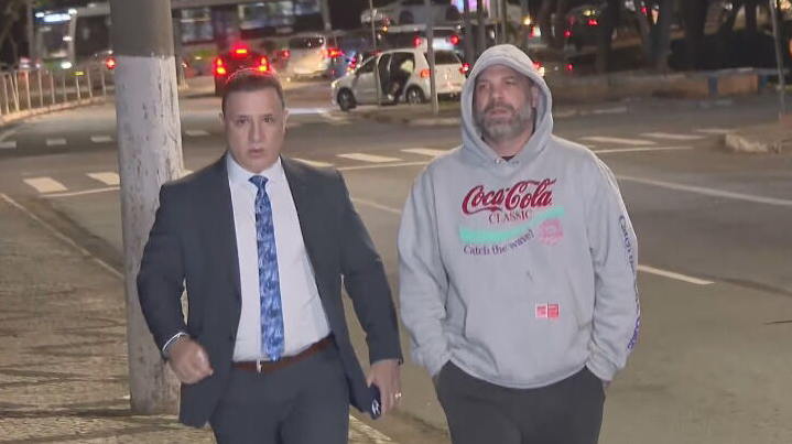 Ricardo Falco, amigo do ex-jogador Robinho, se entregou à PF em São Paulo • CNN