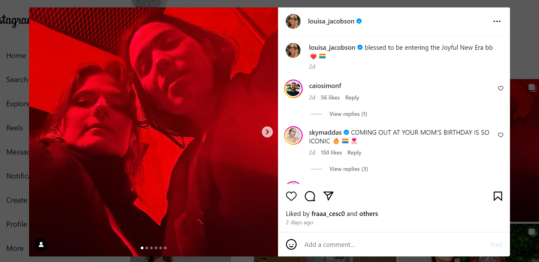 Louisa Jacobson compartilhou um dump de fotos em que aparecem registros ao lado da namorada Anne Blundell / Reprodução/Instagram