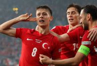 Turquia vence a Geórgia na Euro com golaço de joia do Real Madrid