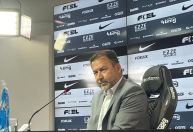 Augusto Melo diz que Corinthians não teve proposta por Carlos Miguel