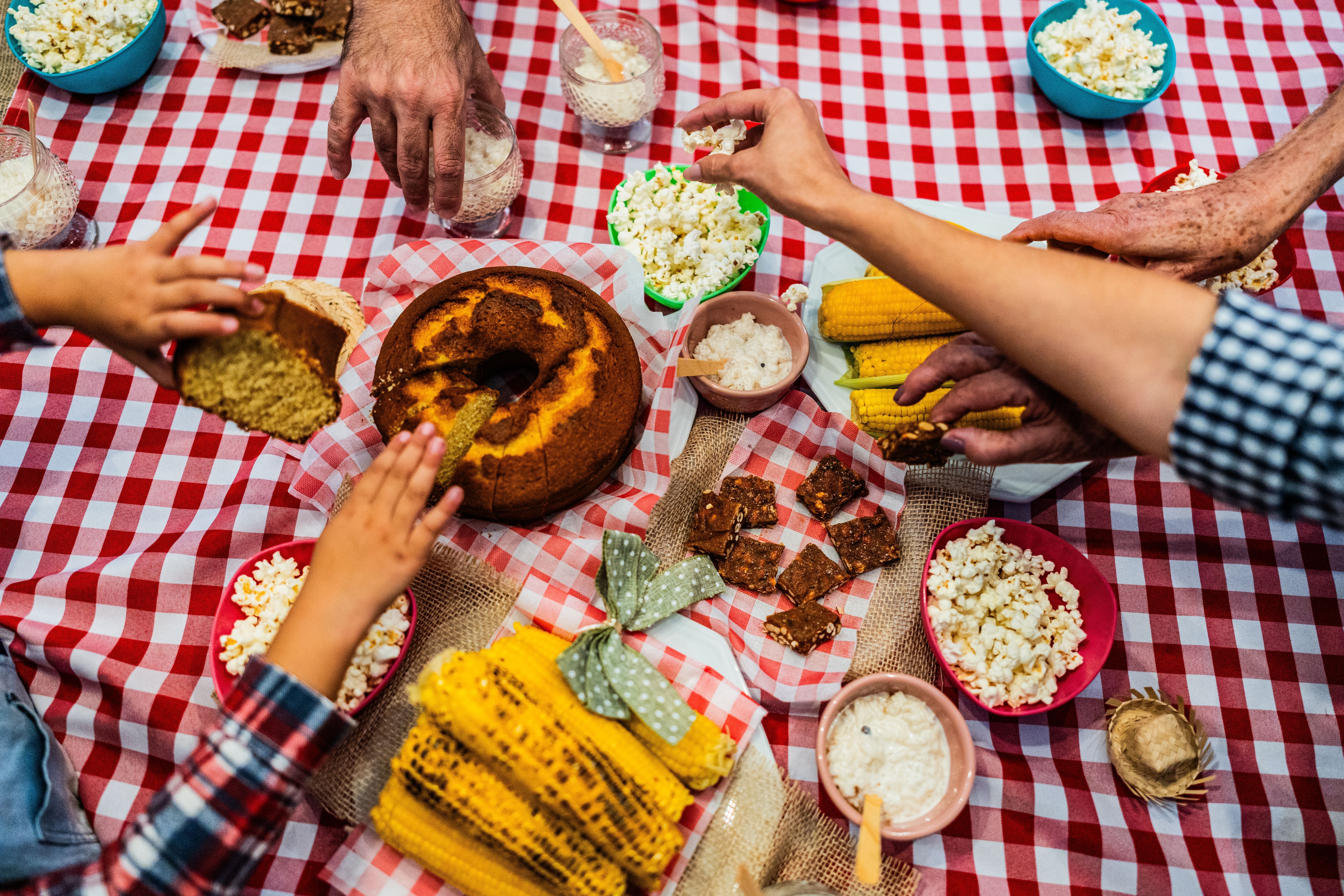 Comidas típicas de festa junina / FG Trade/Getty Images