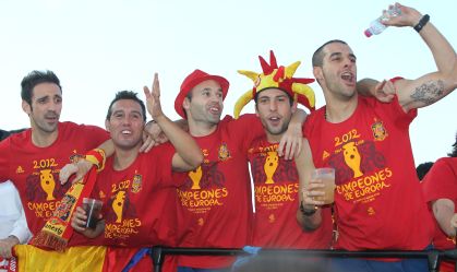 Bicampeão da Euro com a Espanha elege o melhor brasileiro com quem jogou