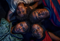 Netflix divulga elenco da minissérie sobre a Chacina da Candelária; saiba mais