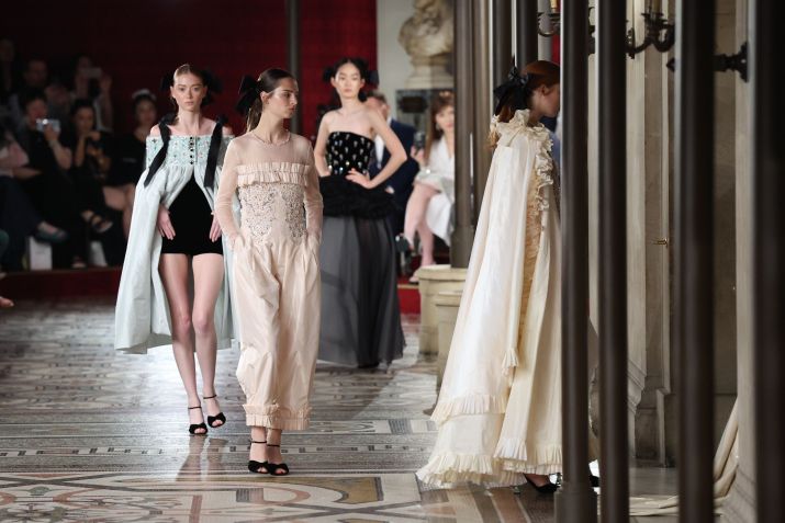 Chanel abre segundo dia da semana de alta-costura de Paris / Peter White/Getty Images