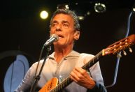 Chico Buarque celebra 80 anos: relembre a trajetória do ícone da MPB