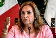 Presidente do Peru é acusada de crimes contra humanidade no TPI