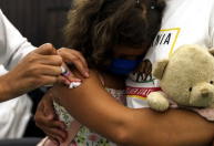 Coqueluche: doença volta a atingir diversos países; entenda como ela age