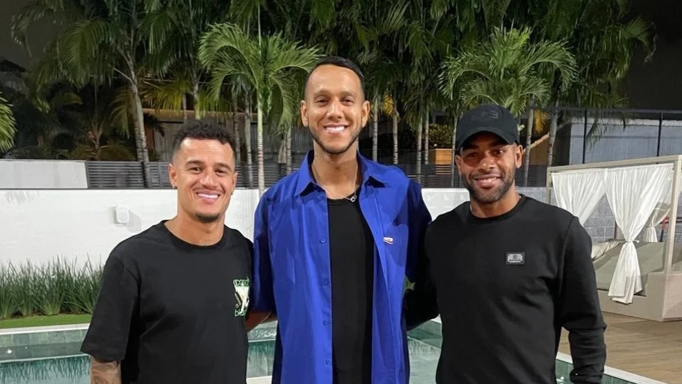 Coutinho, Souza e Alex Teixeira nas férias