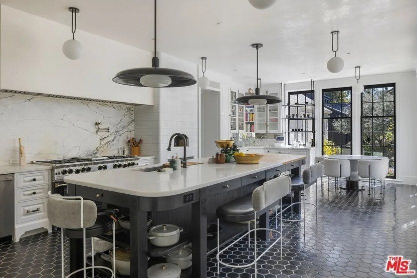 Cozinha da mansão de Gwyneth Paltrow / Reprodução/Realtor/The MSL