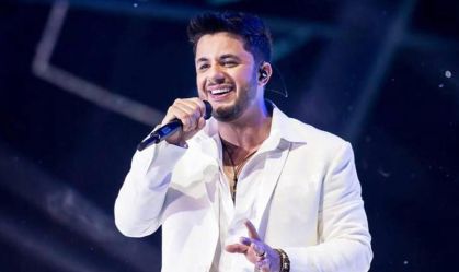 Cristiano Araújo ficou conhecido por sucessos sertanejos como "Caso Indefinido" e "Maus Bocados"