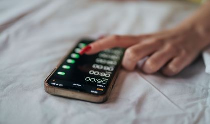 Conheça o toque do despertador do iPhone que "traumatizou" usuários