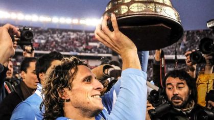 Diego Furlán em conquista da Copa América de 2011 pelo Uruguai