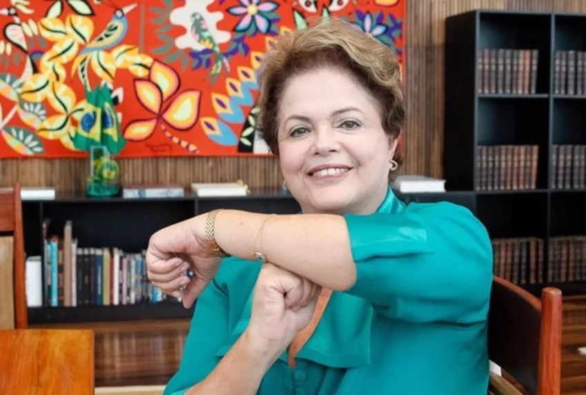 Dilma Rousseff mostra apoio a Neymar em rede social / Divulgação/Governo Federal