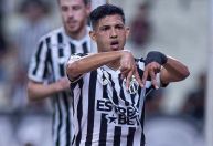 Corinthians, Bahia ou Athletico-PR? Presidente do Ceará fala do futuro de revelação