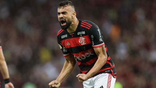 Fabrício Bruno comemora o gol do Flamengo contra o Cruzeiro, clube que o revelou