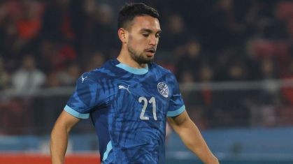Fabrizio Peralta, novo reforço do Cruzeiro, em ação pela Seleção Paraguaia