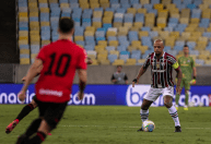 Felipe Melo e assessor são punidos após polêmica em Fluminense x Atlético-GO
