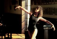 "Flashdance": por onde anda Jennifer Beals, protagonista do romance de 1983