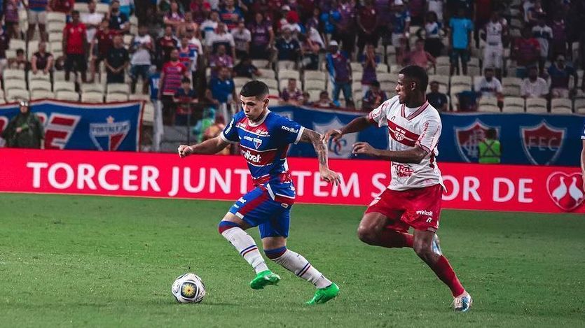 Lance de Fortaleza x CRB, primeiro jogo da final da Copa do Nordeste