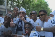 O charuto de novo! Ancelotti recria outra vez foto com brasileiros que viralizou